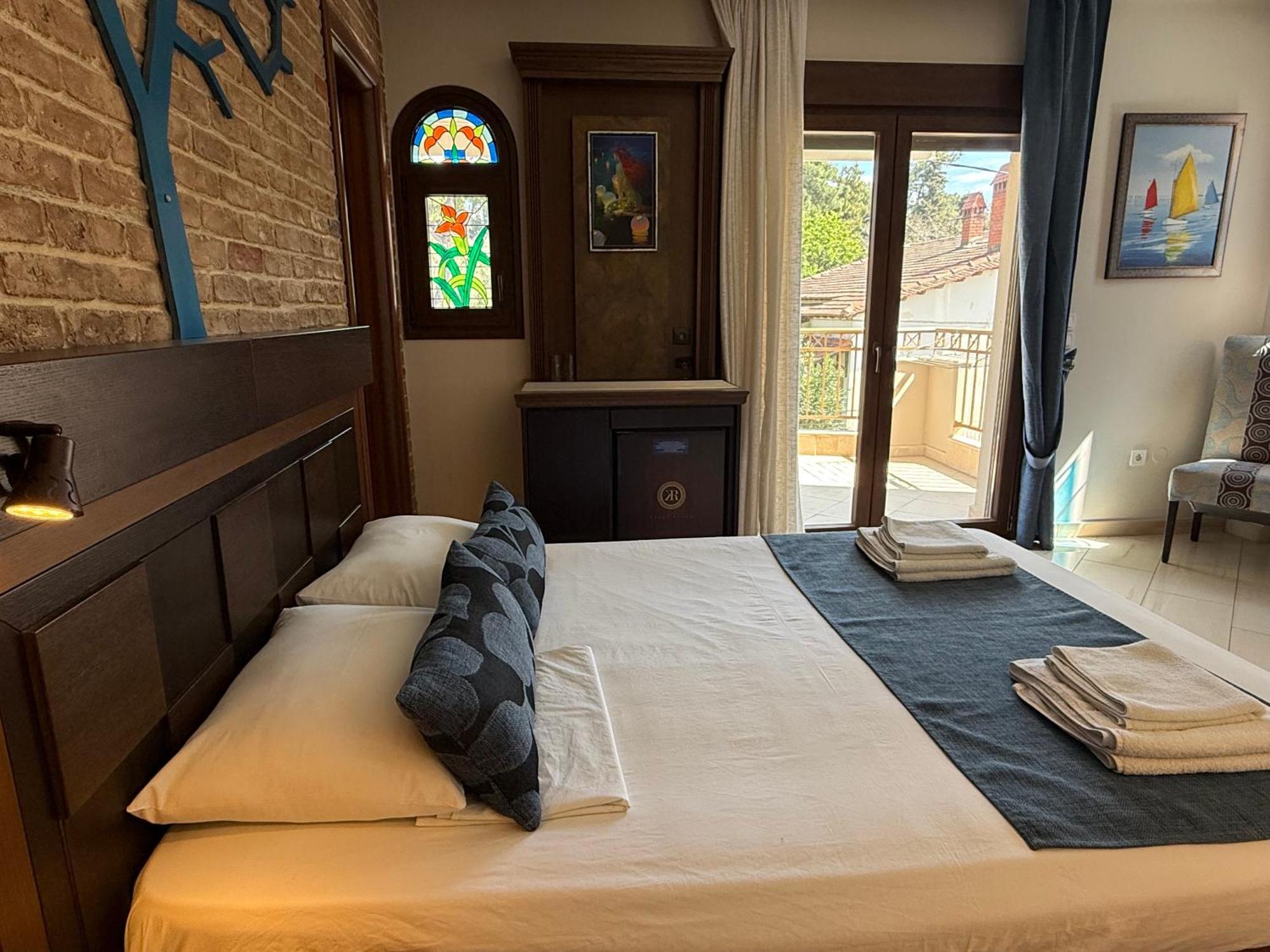 Kappa Rooms Boutique Hotel Nea Kallikrateia Extérieur photo